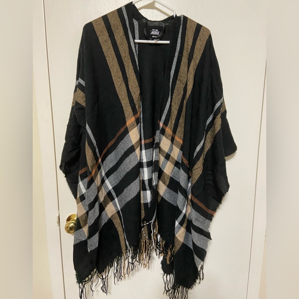 Ardene Poncho